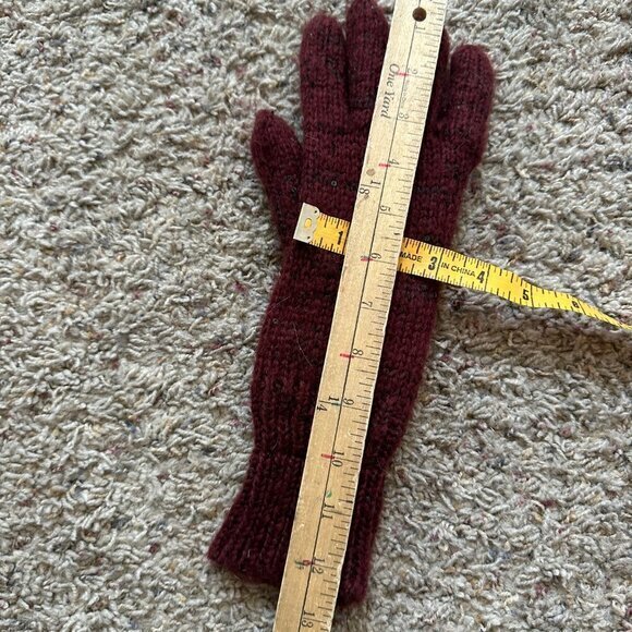 Muk Luks‎ Red Sequin Long Gloves - Picture 6 of 6